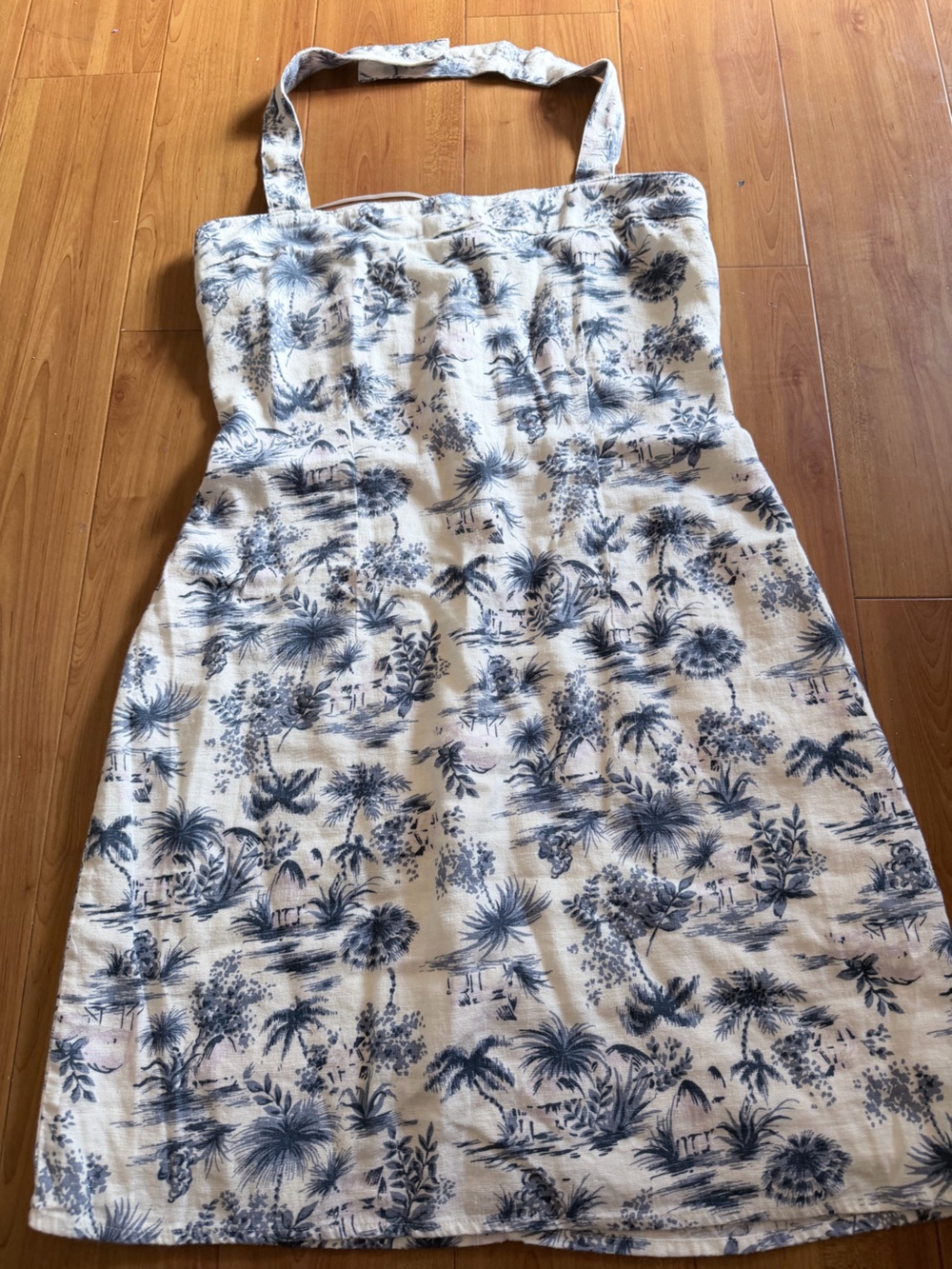 Abercrombie & Fitch Strapless Blue and White Tropical Print Dress
